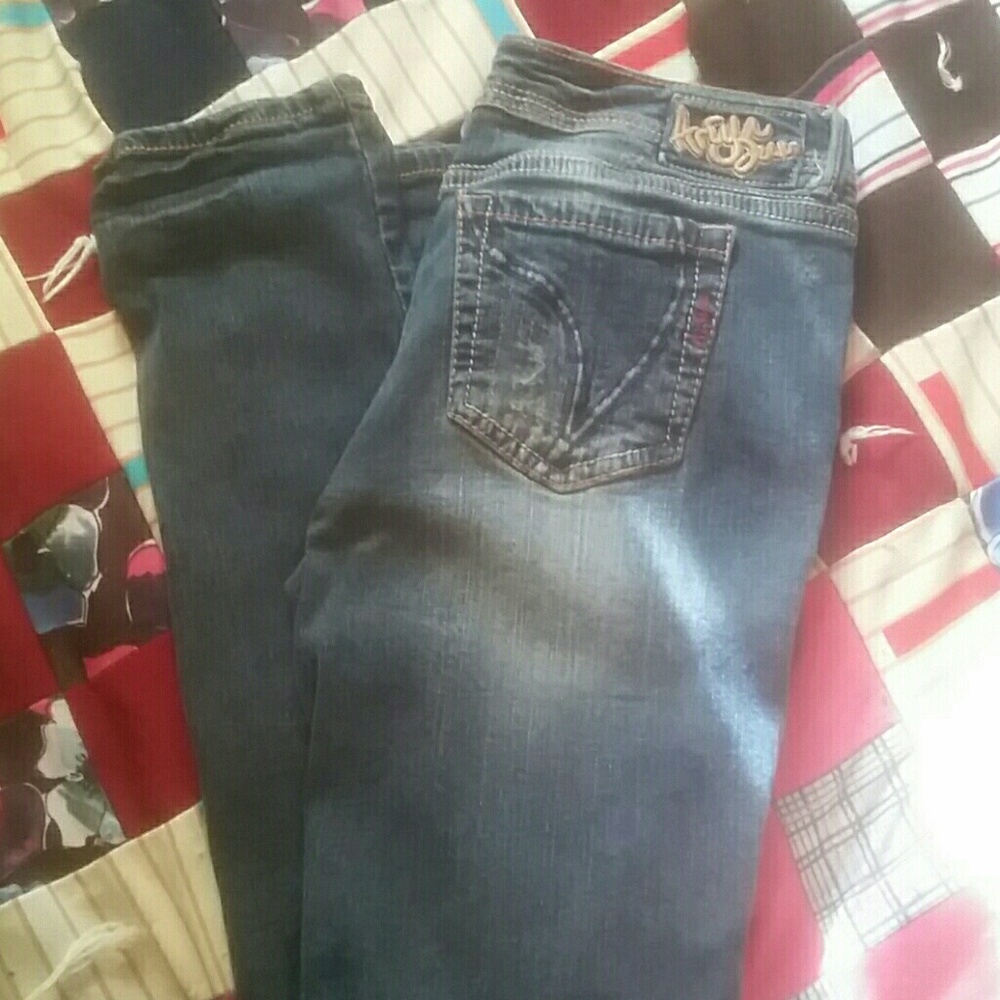 Ariya Jeans